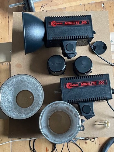 Multiblitz minilite 200 studio - 200,