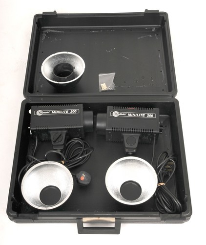 Multiblitz minilite 200 set - 200,